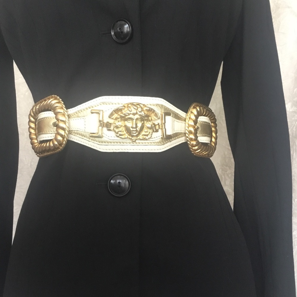 Streets Ahead 90’s Medusa Waist Belt - Size S
